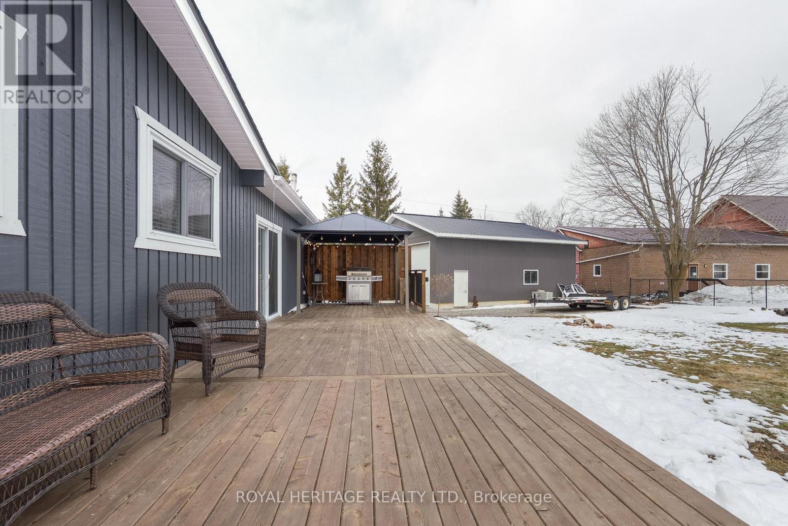 29 Thurston Street, Kawartha Lakes, Ontario  K0M 1L0 - Photo 3 - X12919514