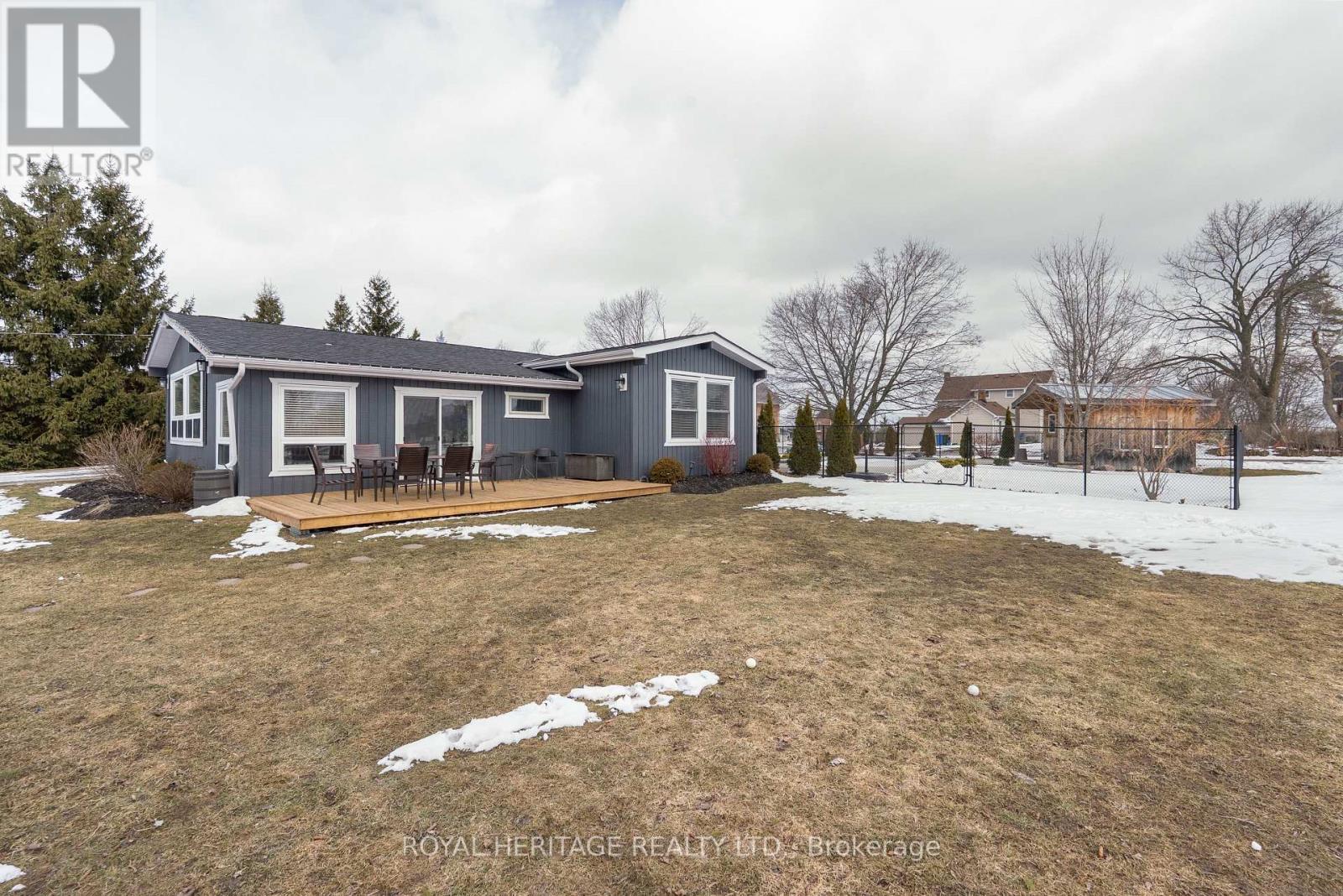 29 Thurston Street, Kawartha Lakes, Ontario  K0M 1L0 - Photo 8 - X12919514