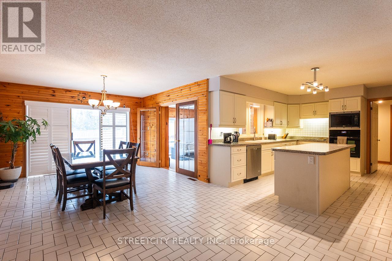 397 Grangeover Court, London North, Ontario  N6G 4K8 - Photo 15 - X12945158