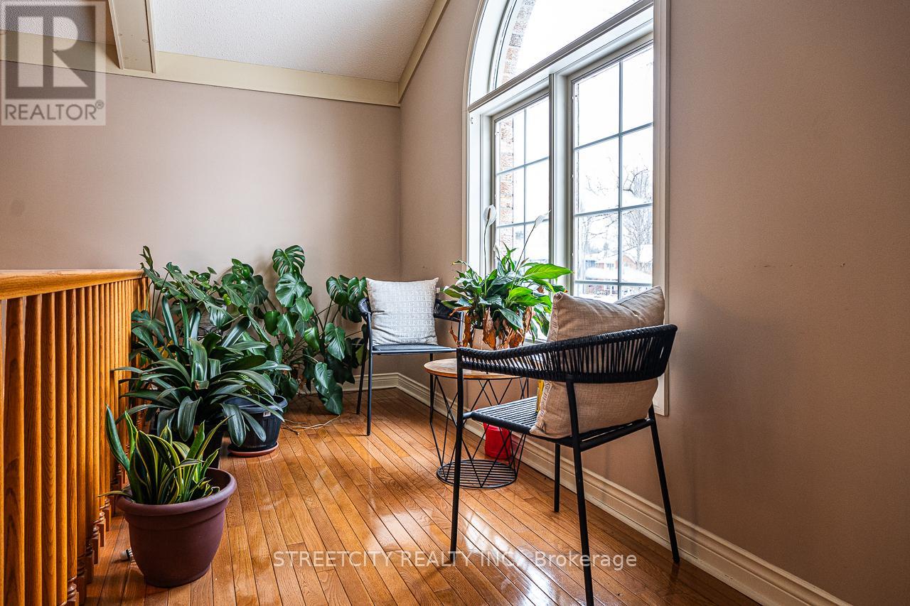 397 Grangeover Court, London North, Ontario  N6G 4K8 - Photo 31 - X12945158