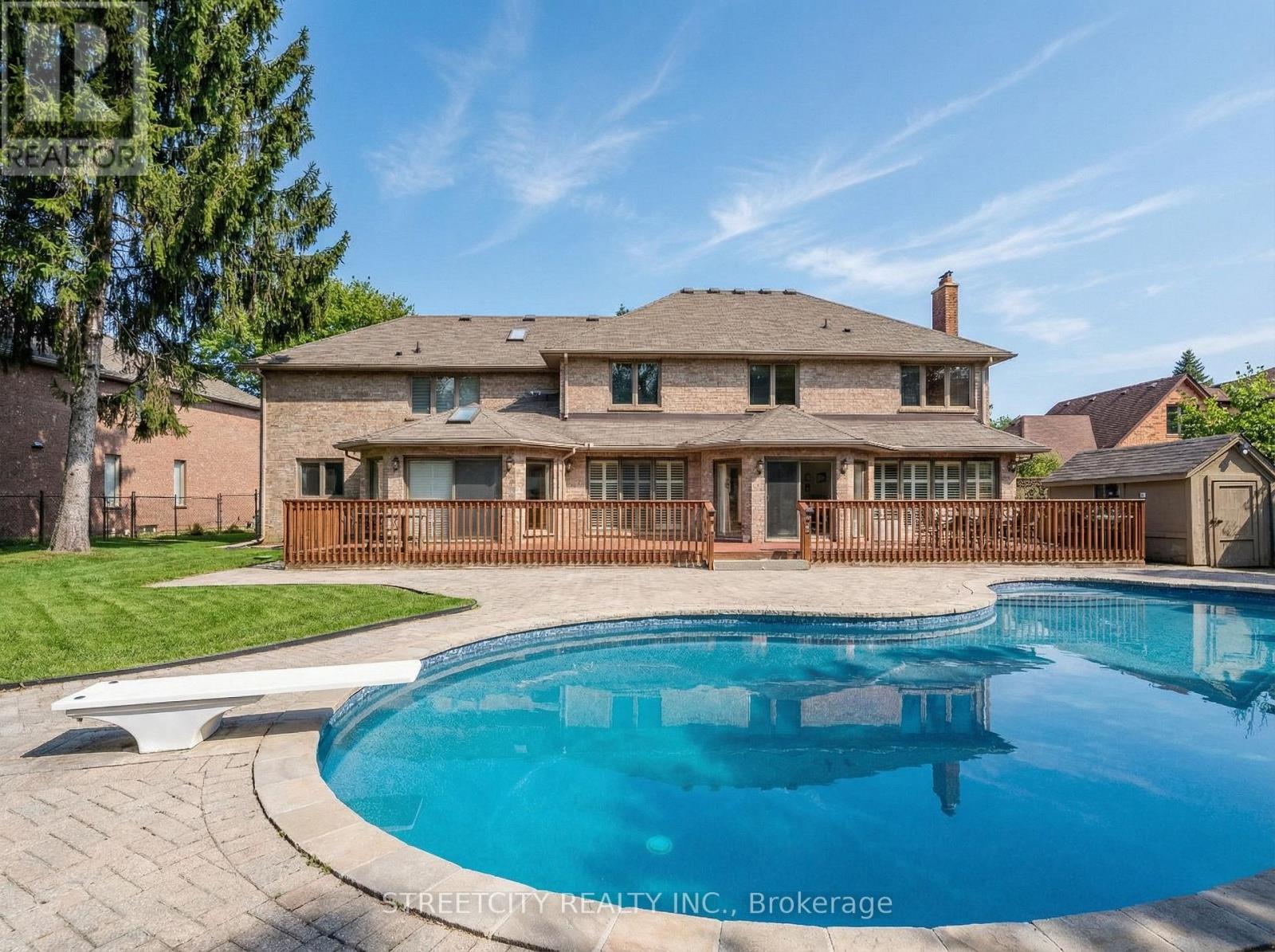 397 Grangeover Court, London North, Ontario  N6G 4K8 - Photo 4 - X12945158