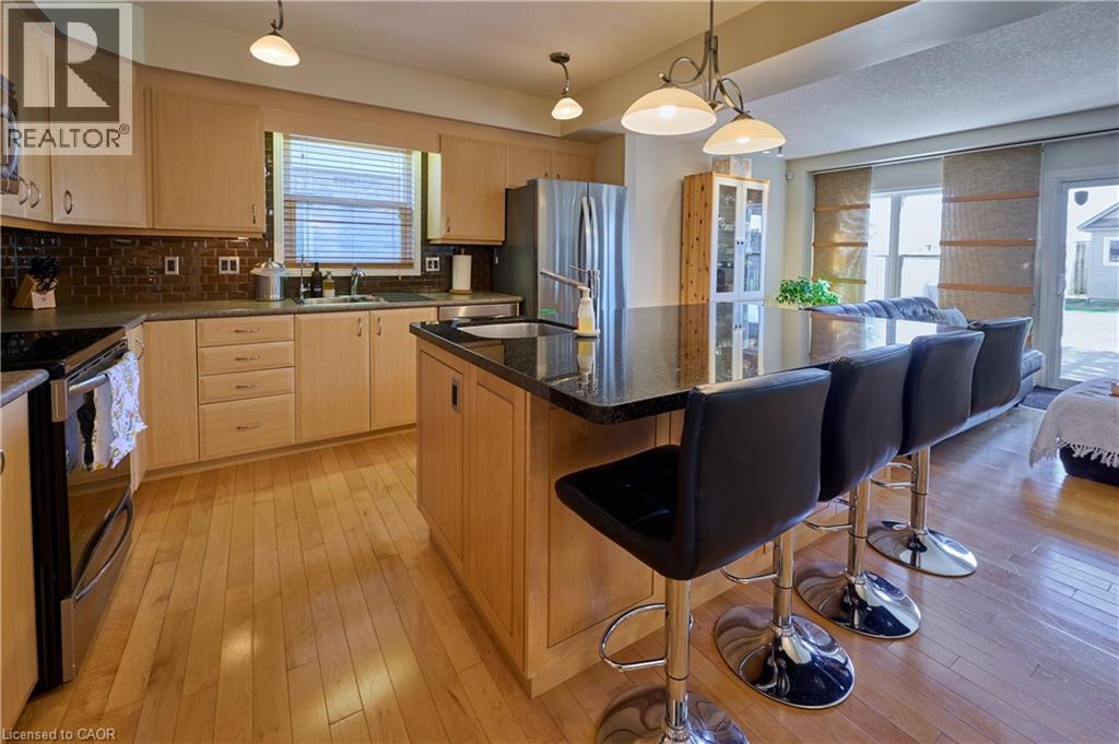 126 Snowdrop Crescent, Kitchener, Ontario  N2E 4G7 - Photo 9 - 40820445