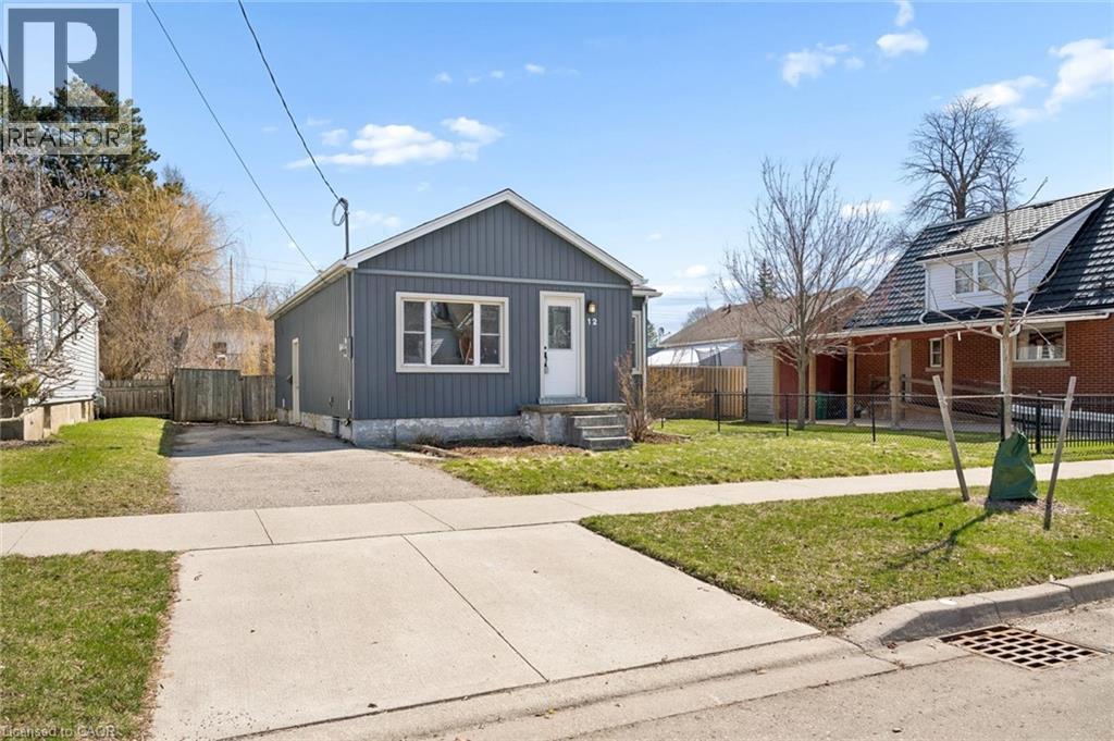 12 St Vincent Street, Kitchener, Ontario  N2H 4R2 - Photo 3 - 40820384