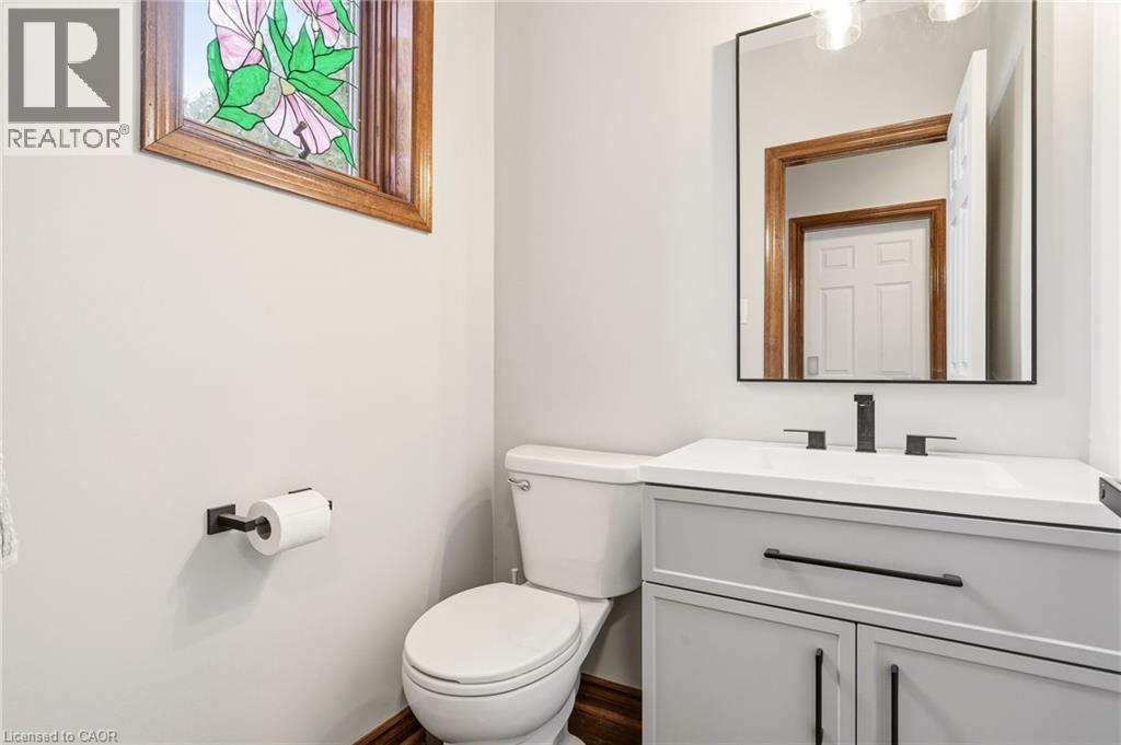 1 Tomahawk Drive, Grimsby, Ontario  L3M 5G4 - Photo 5 - 40820201