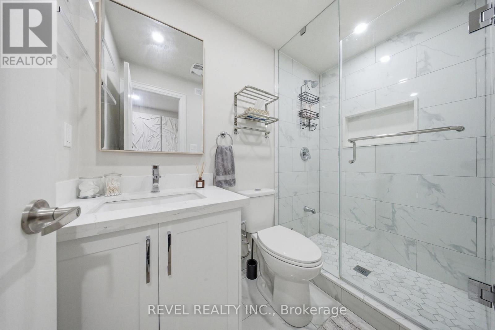 69 Pine Gate Place, Whitby, Ontario  L1R 0S2 - Photo 10 - E12995826