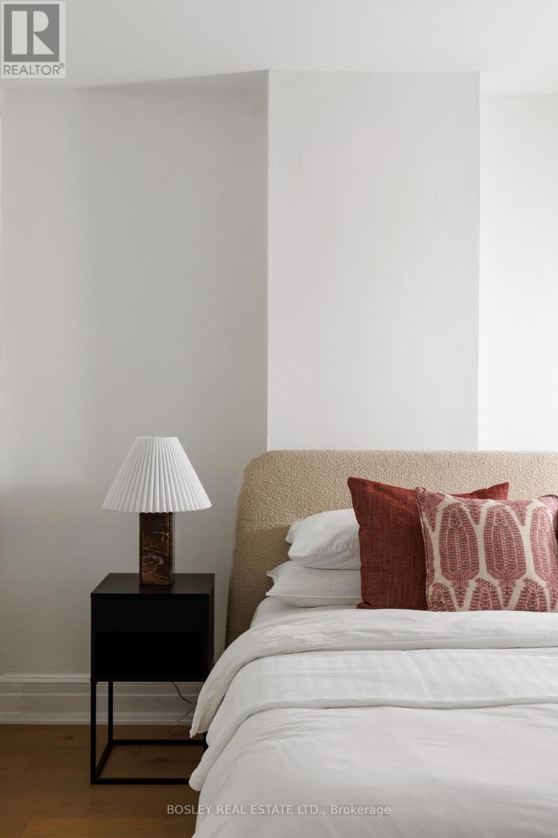 140 Garden Avenue, Toronto (Roncesvalles), Ontario  M6R 1H7 - Photo 23 - W12995496