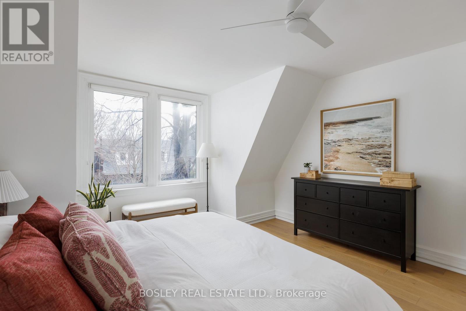 140 Garden Avenue, Toronto (Roncesvalles), Ontario  M6R 1H7 - Photo 25 - W12995496