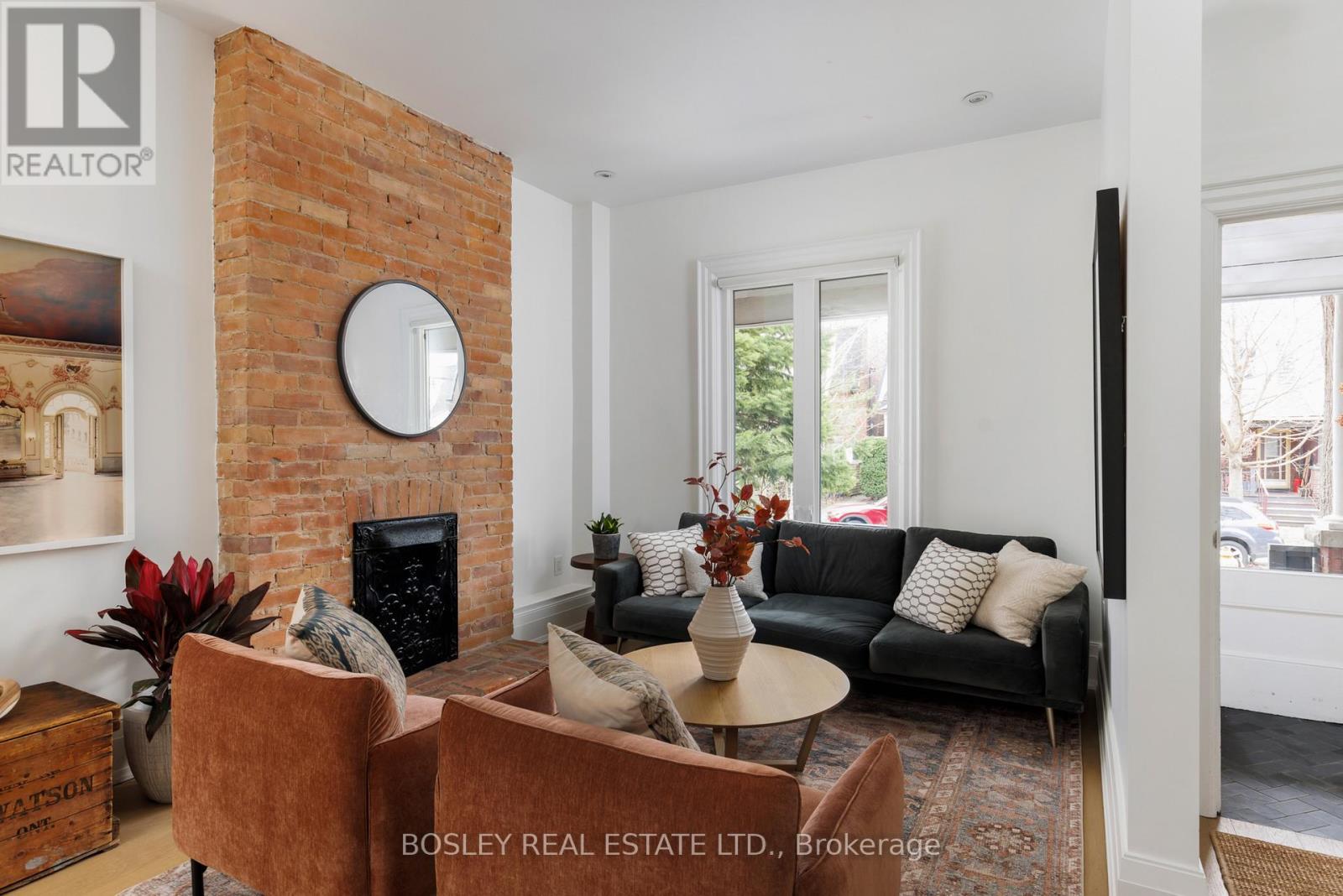 140 Garden Avenue, Toronto (Roncesvalles), Ontario  M6R 1H7 - Photo 3 - W12995496