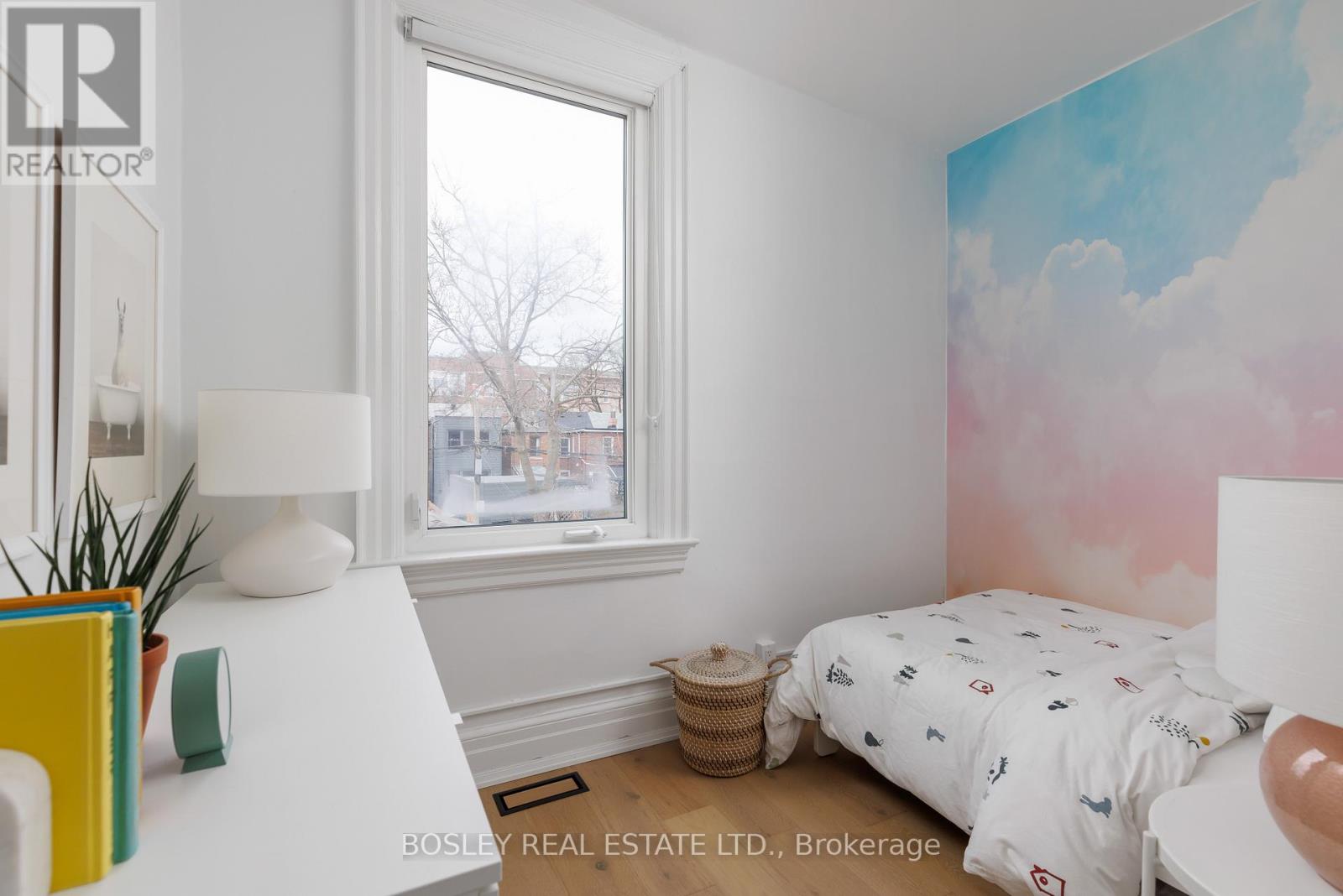 140 Garden Avenue, Toronto (Roncesvalles), Ontario  M6R 1H7 - Photo 31 - W12995496