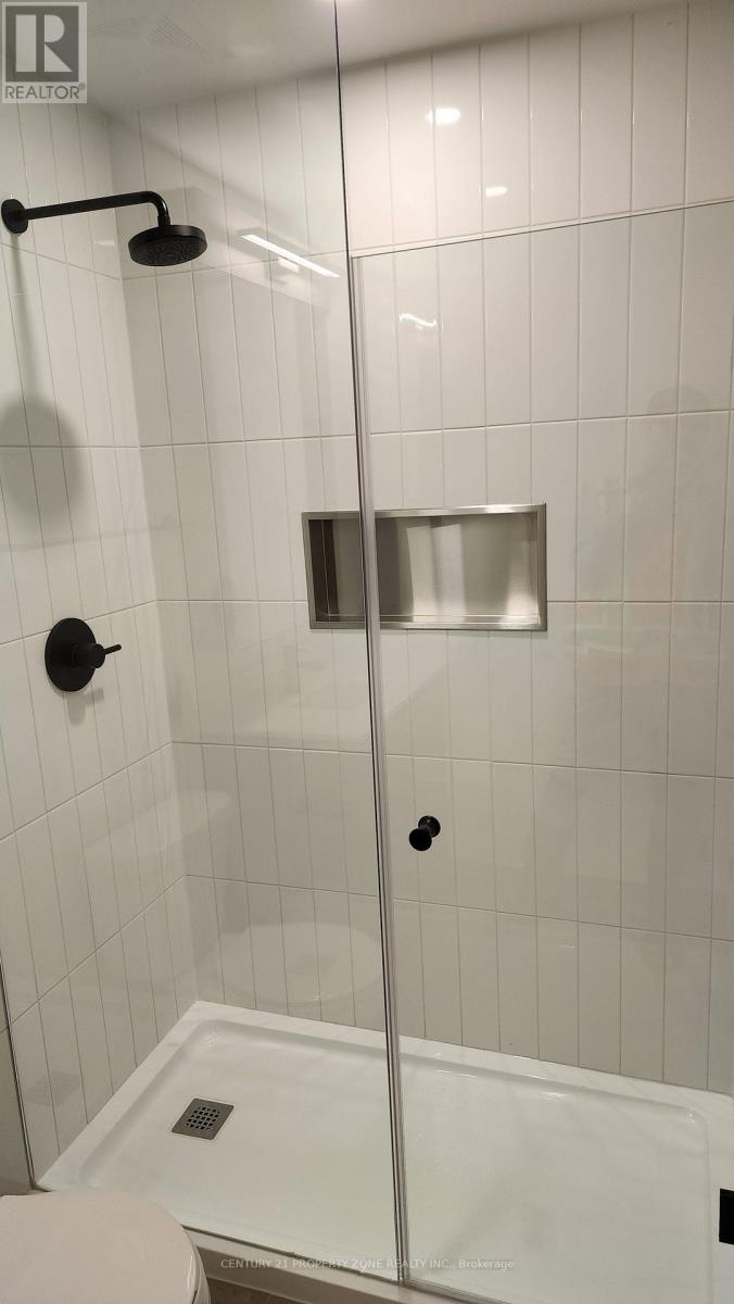 712 - 2495 Eglinton Avenue W, Mississauga, Ontario  L5M 2T2 - Photo 17 - W12995510