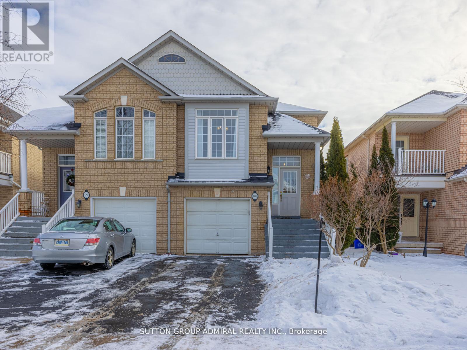 101 River Rock Crescent, Brampton, Ontario  L7A 2W4 - Photo 2 - W12995530