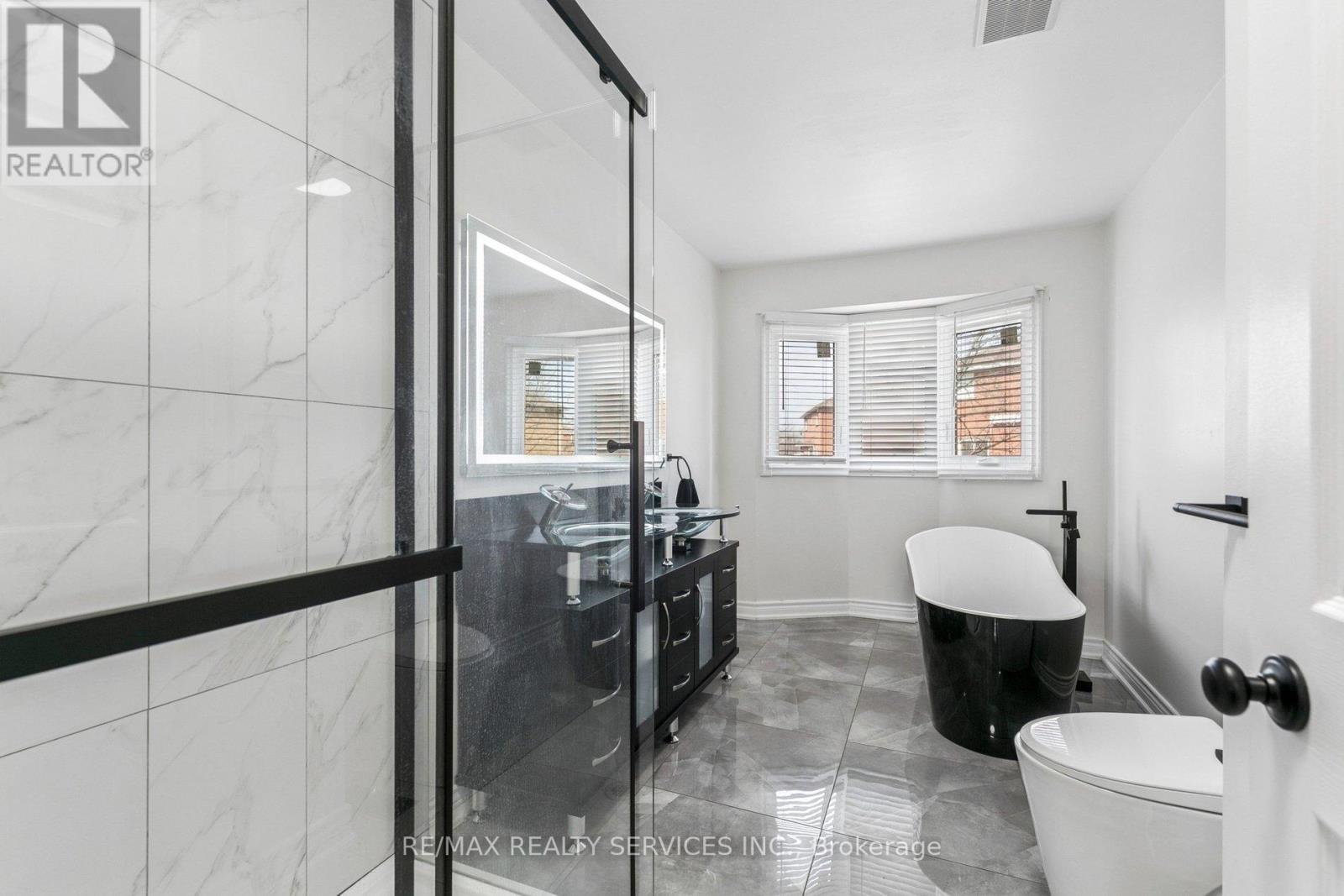 4 Burt Drive, Brampton, Ontario  L6X 3H6 - Photo 23 - W12995566