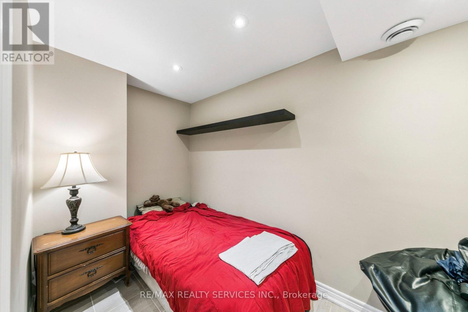 4 Burt Drive, Brampton, Ontario  L6X 3H6 - Photo 40 - W12995566