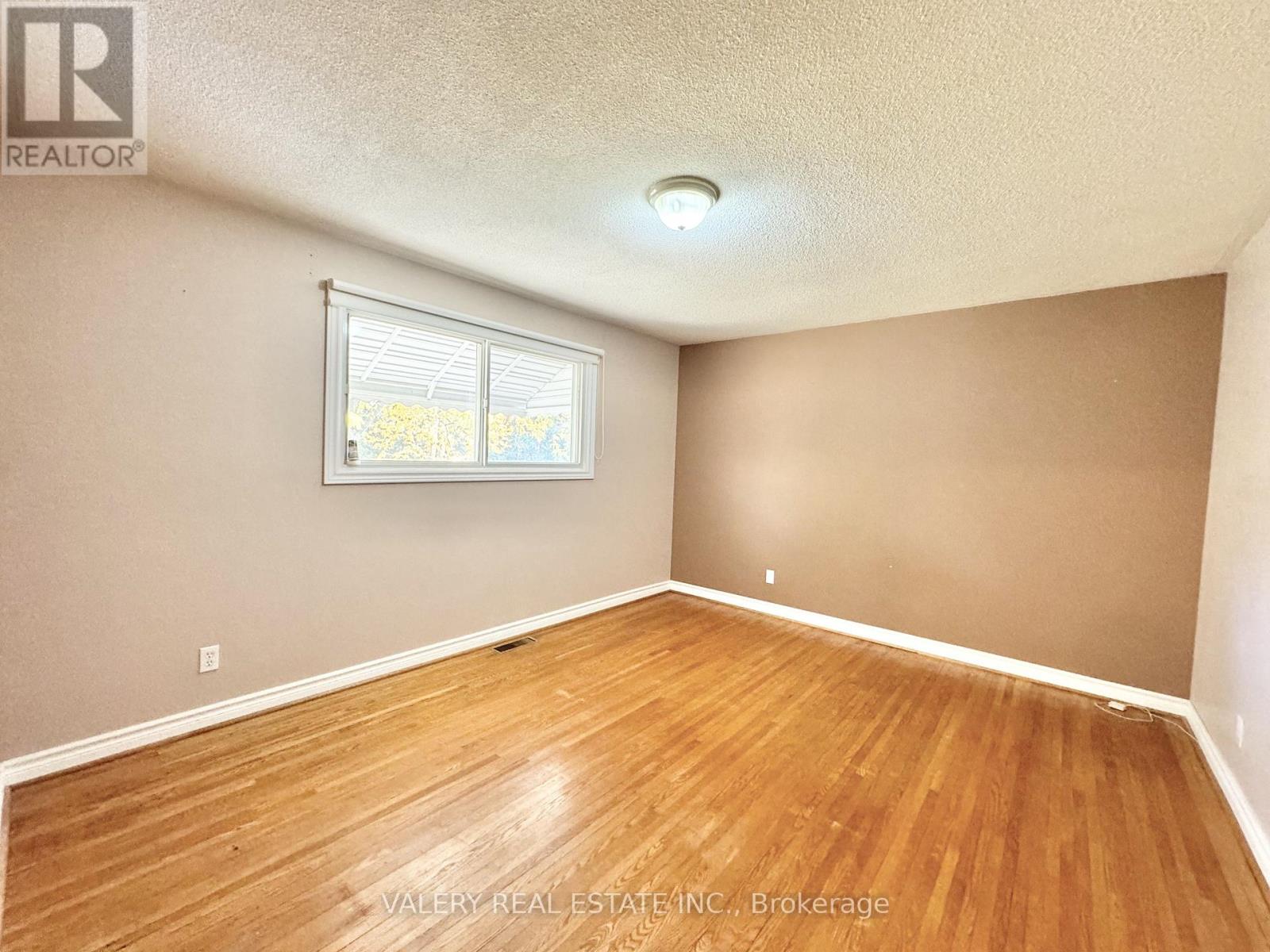 Main - 2949 Olde Base Line Road, Caledon, Ontario  L7C 0K8 - Photo 17 - W12995582