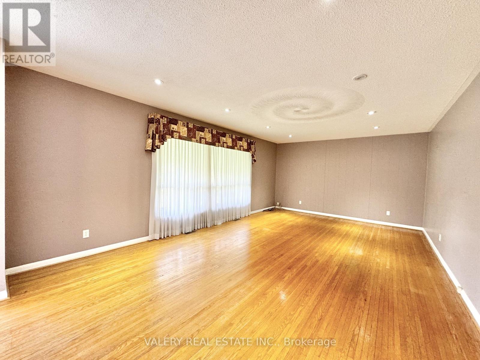 Main - 2949 Olde Base Line Road, Caledon, Ontario  L7C 0K8 - Photo 7 - W12995582