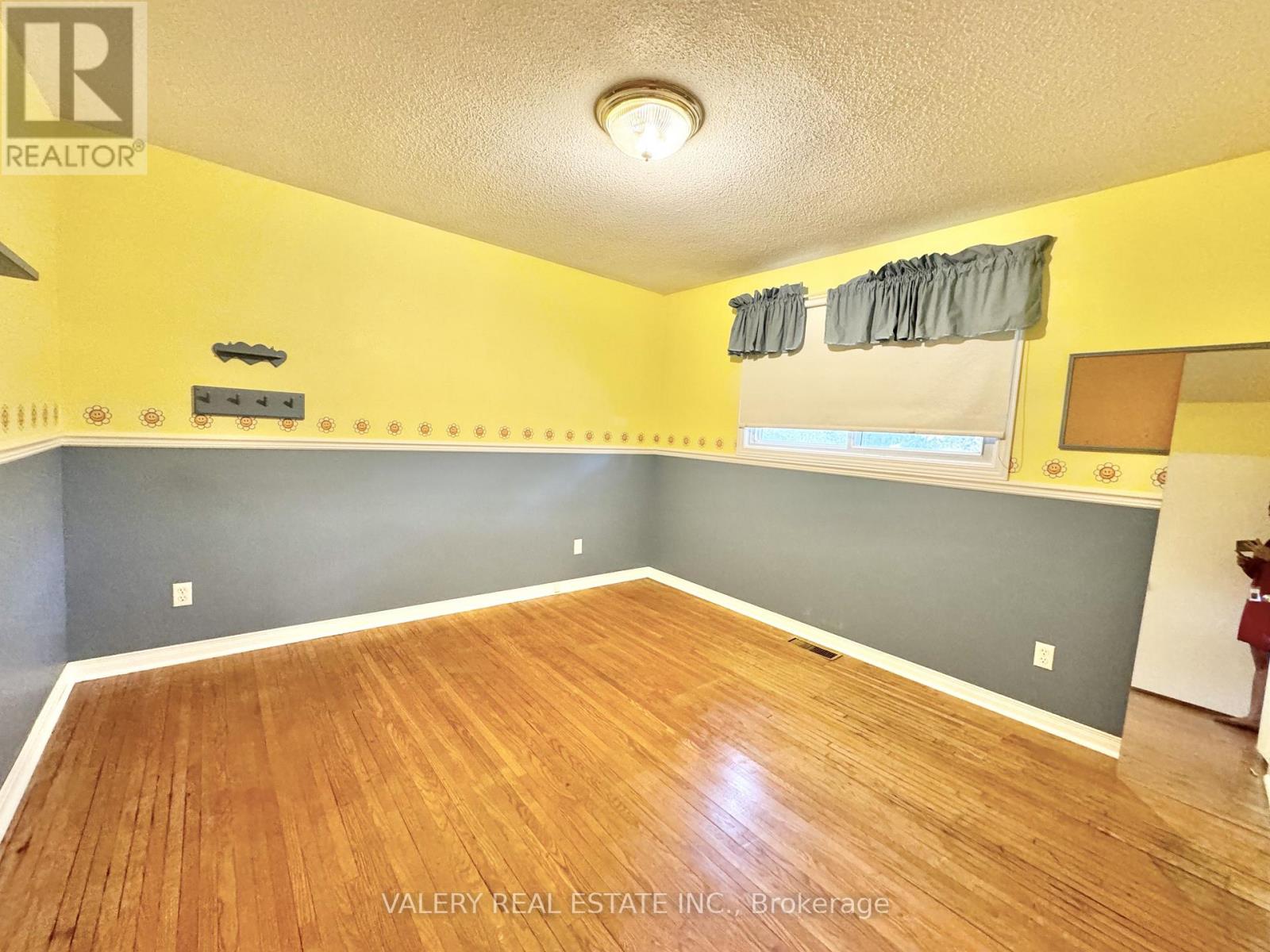 Main - 2949 Olde Base Line Road, Caledon, Ontario  L7C 0K8 - Photo 9 - W12995582