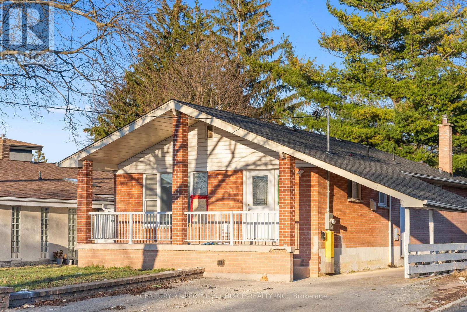 111 VEROBEACH BOULEVARD, Toronto, Ontario