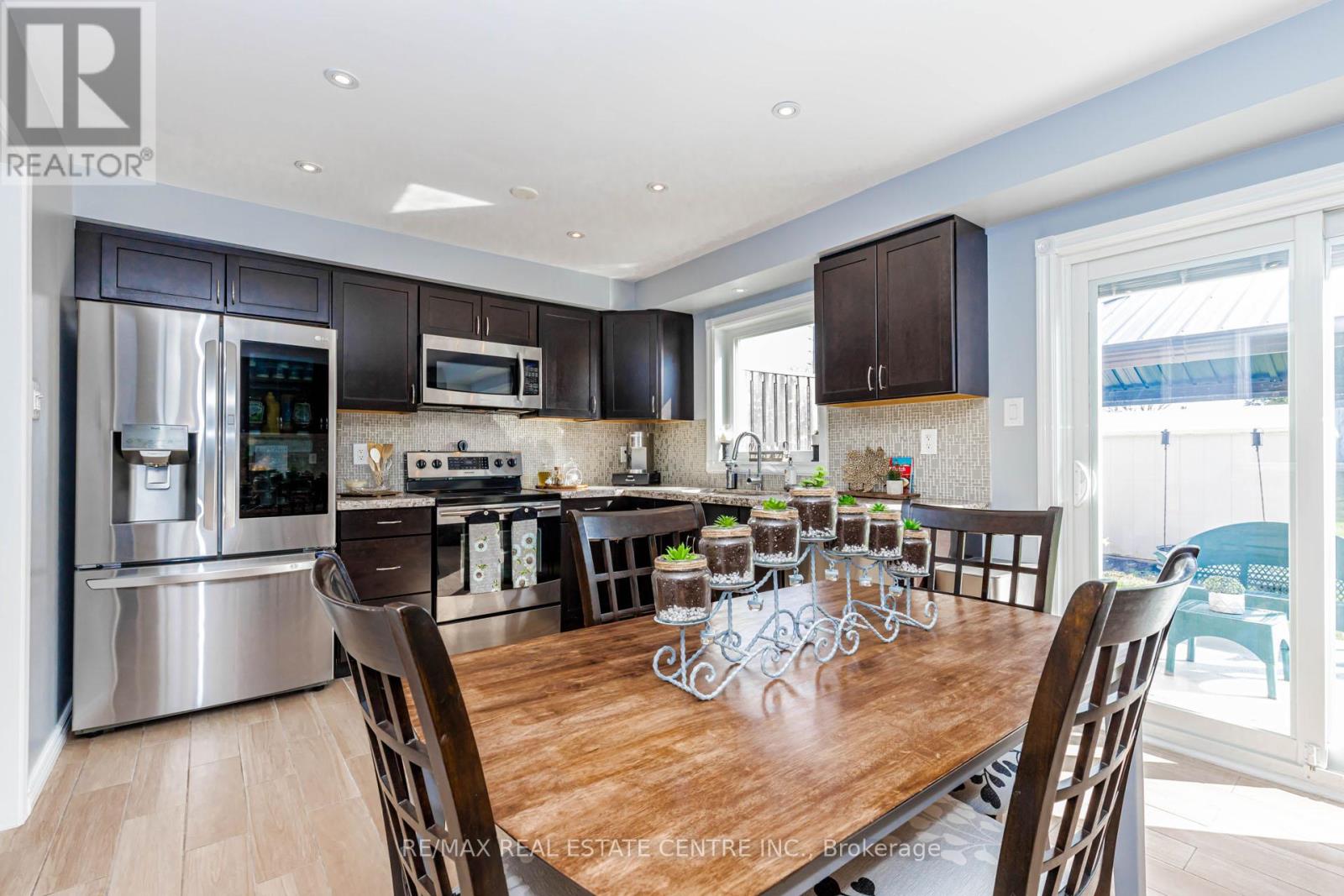 60 Native Landing, Brampton, Ontario  L6X 5B1 - Photo 12 - W12995632