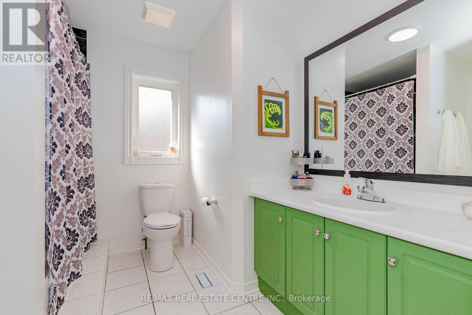 60 Native Landing, Brampton, Ontario  L6X 5B1 - Photo 18 - W12995632