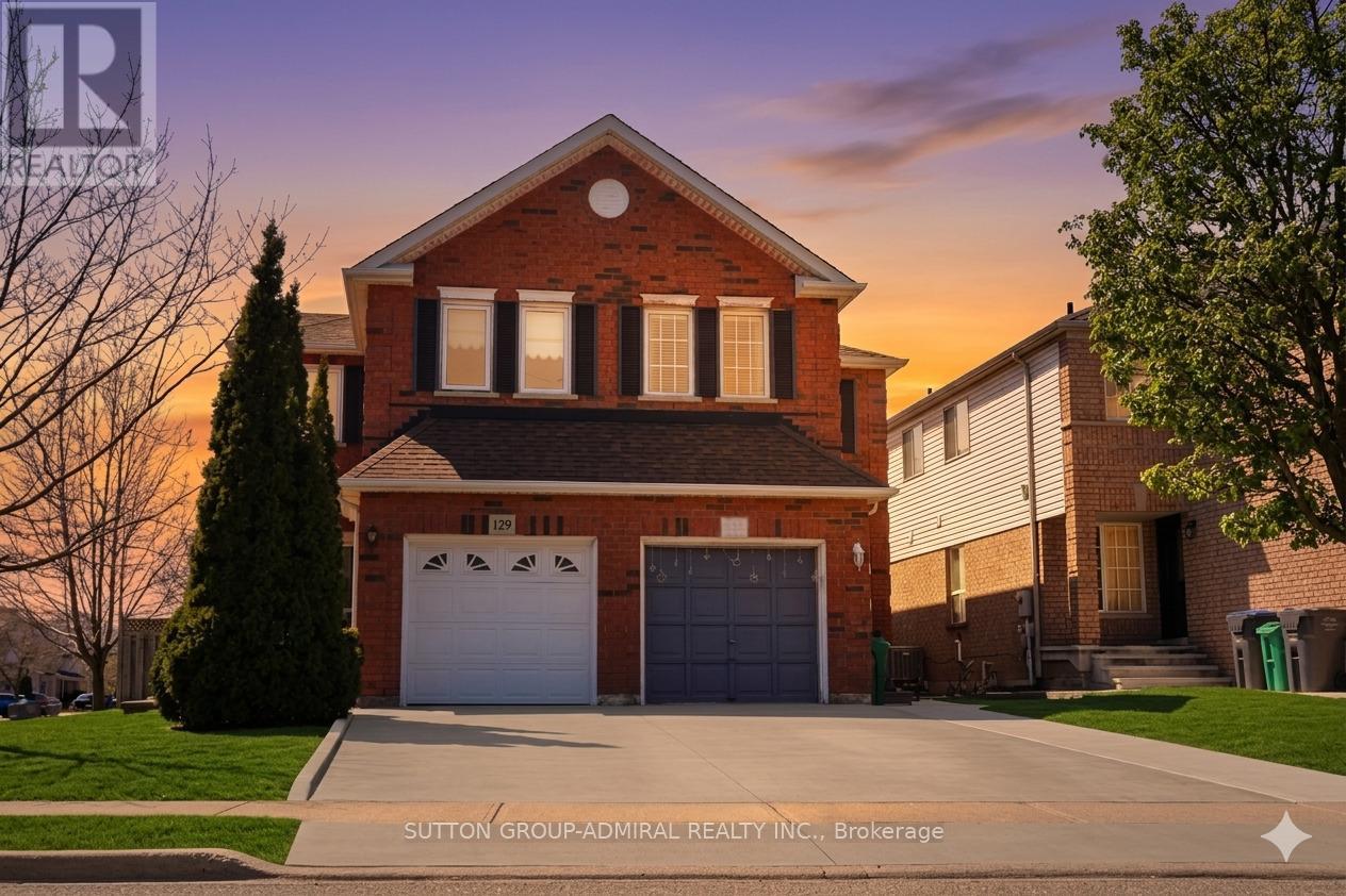 129 Willow Park Drive, Brampton, Ontario  L6R 2N3 - Photo 2 - W12995656