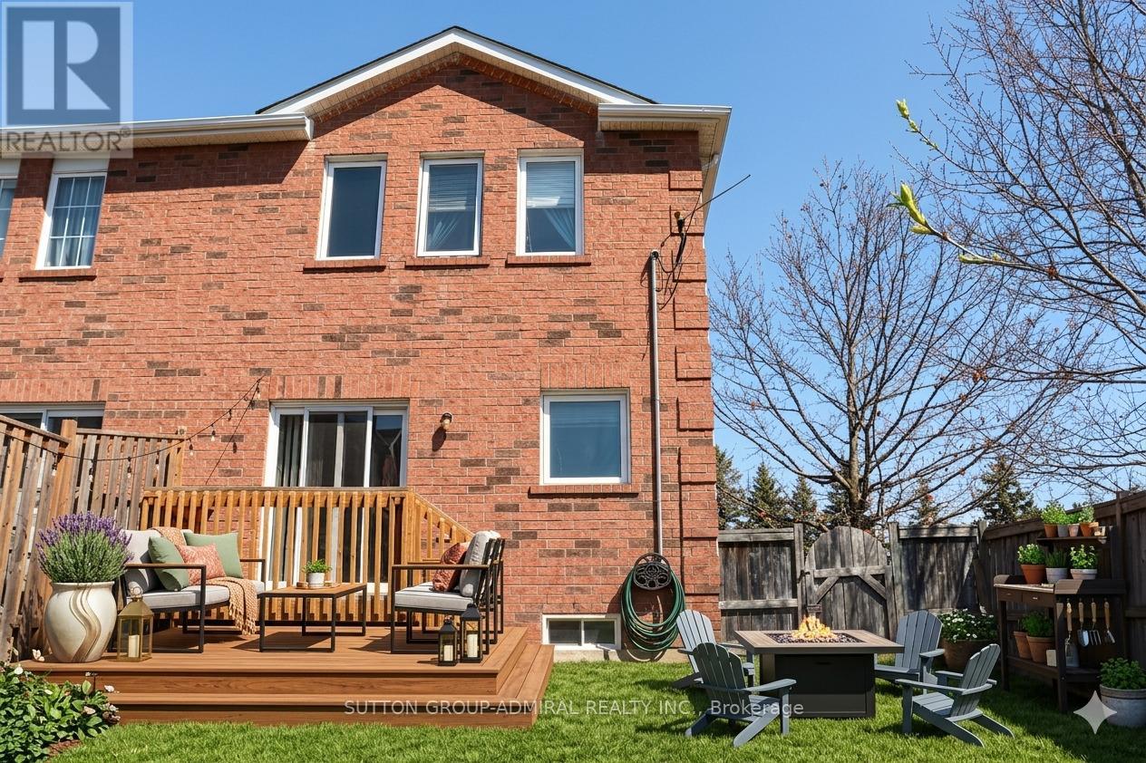 129 Willow Park Drive, Brampton, Ontario  L6R 2N3 - Photo 3 - W12995656