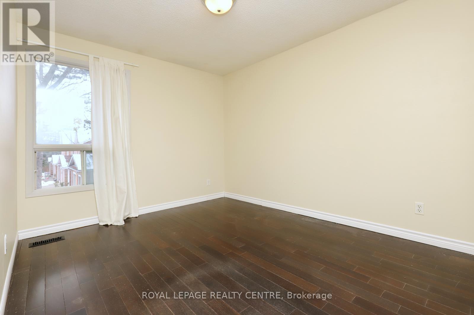 16 - 1021 Cedarglen Gate, Mississauga, Ontario  L5C 3A7 - Photo 33 - W12995674