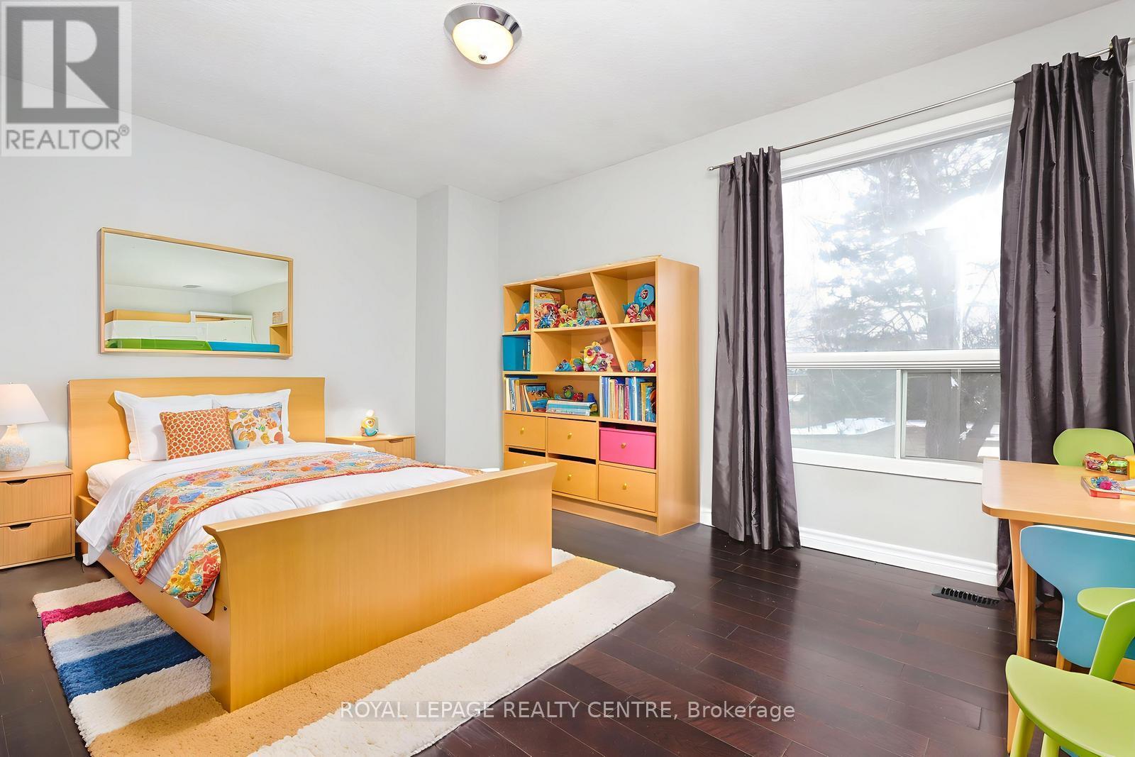 16 - 1021 Cedarglen Gate, Mississauga, Ontario  L5C 3A7 - Photo 35 - W12995674