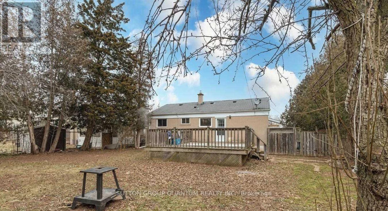 444 Seabourne Drive, Oakville, Ontario  L6L 4G2 - Photo 13 - W12995734