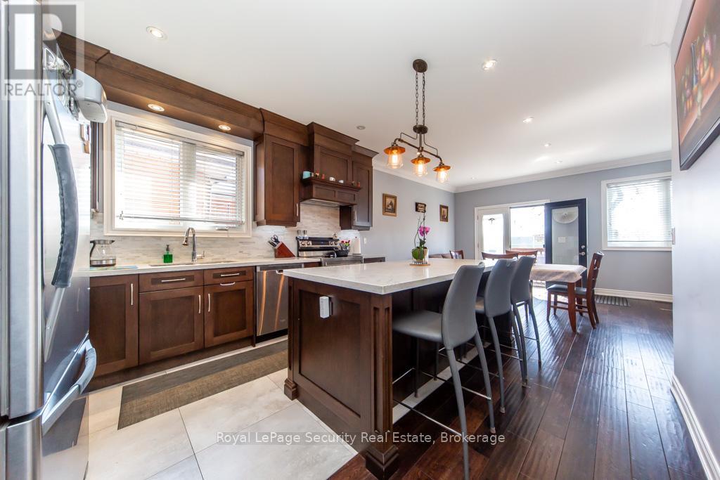 31 John Best Avenue, Toronto, Ontario  M9N 1C4 - Photo 14 - W12995776