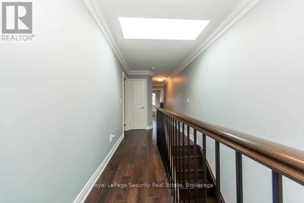 31 John Best Avenue, Toronto, Ontario  M9N 1C4 - Photo 24 - W12995776