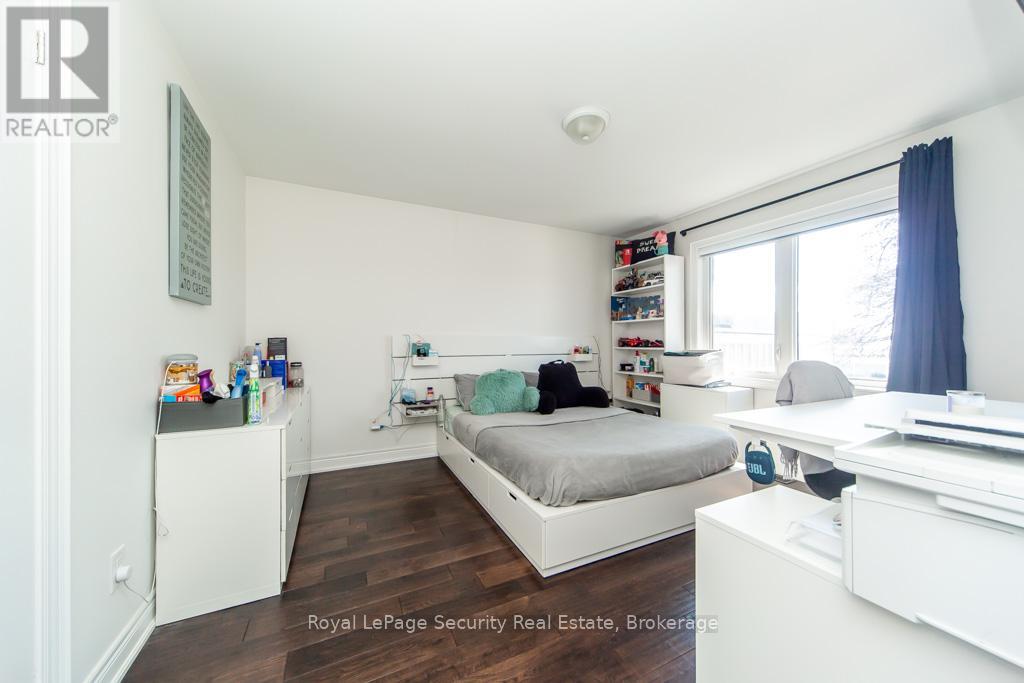 31 John Best Avenue, Toronto, Ontario  M9N 1C4 - Photo 32 - W12995776