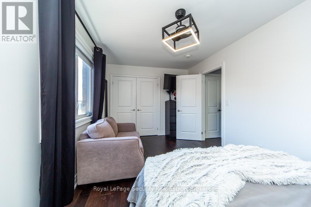 31 John Best Avenue, Toronto, Ontario  M9N 1C4 - Photo 37 - W12995776