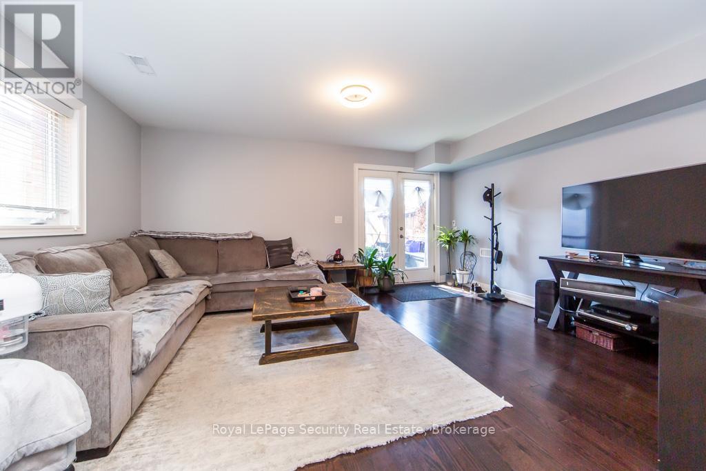 31 John Best Avenue, Toronto, Ontario  M9N 1C4 - Photo 41 - W12995776