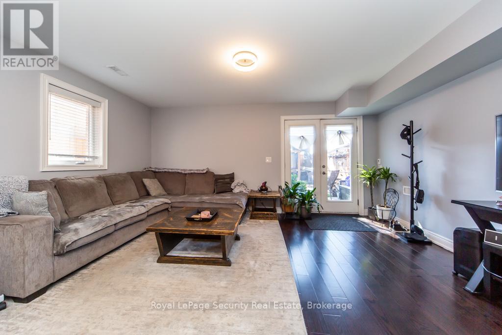 31 John Best Avenue, Toronto, Ontario  M9N 1C4 - Photo 42 - W12995776