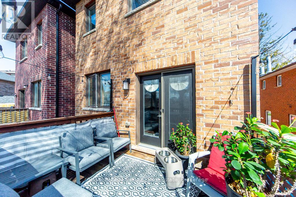 31 John Best Avenue, Toronto, Ontario  M9N 1C4 - Photo 50 - W12995776