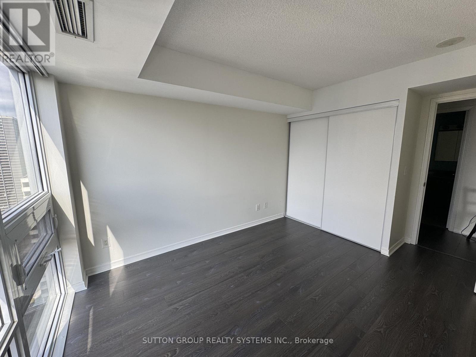 2309 - 3 Michael Power Place, Toronto, Ontario  M9A 0A2 - Photo 8 - W12995778