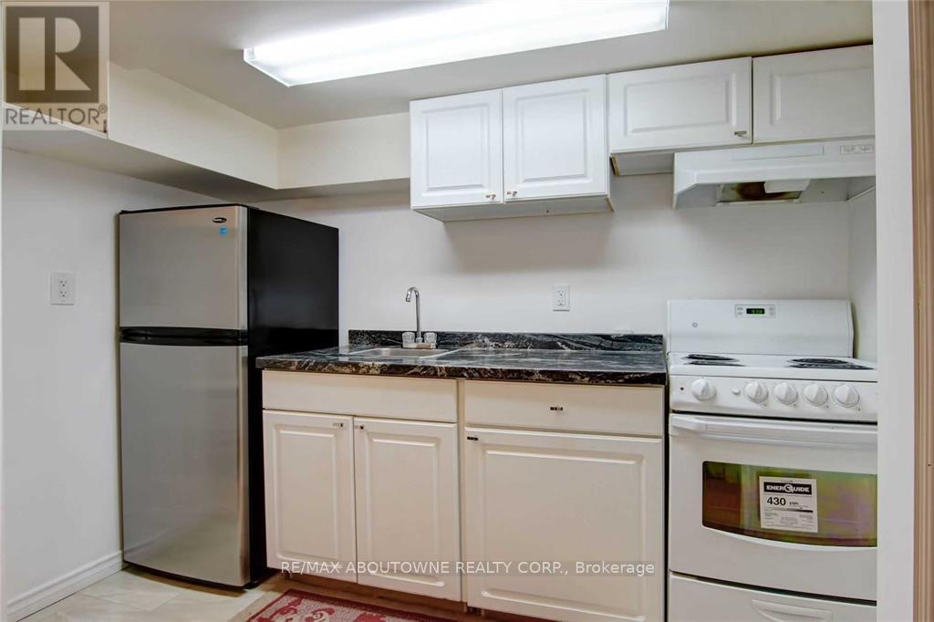 Bsmt - 3474 Covent Crescent, Mississauga, Ontario  L5M 7K7 - Photo 6 - W12995782