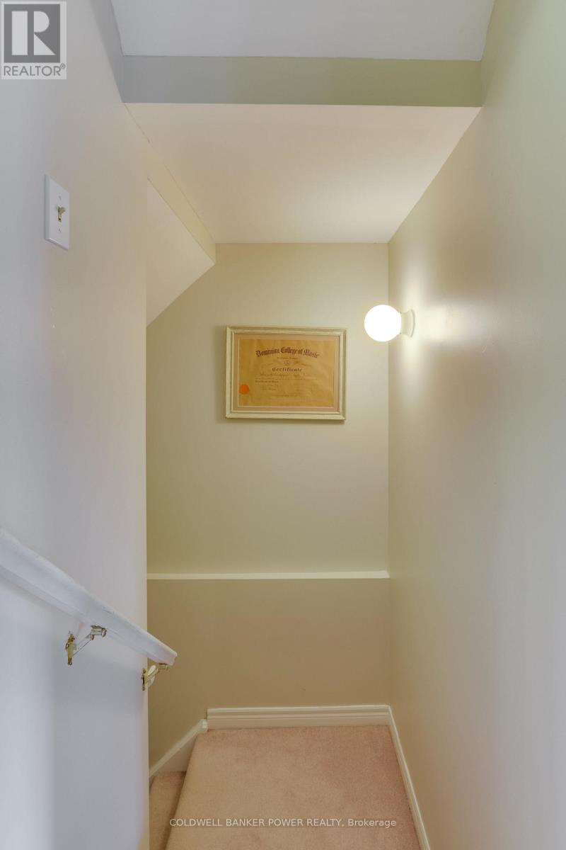 11 - 340 Ambleside Drive, London North, Ontario  N6G 4Y5 - Photo 33 - X12995886