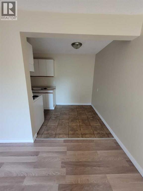 302, 114 Mount Pleasant Drive, Camrose, Alberta  T4V 2M7 - Photo 9 - A2131973