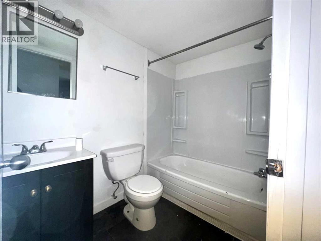 107, 114 Mount Pleasant Drive, Camrose, Alberta  T4V 2M7 - Photo 6 - A2215501