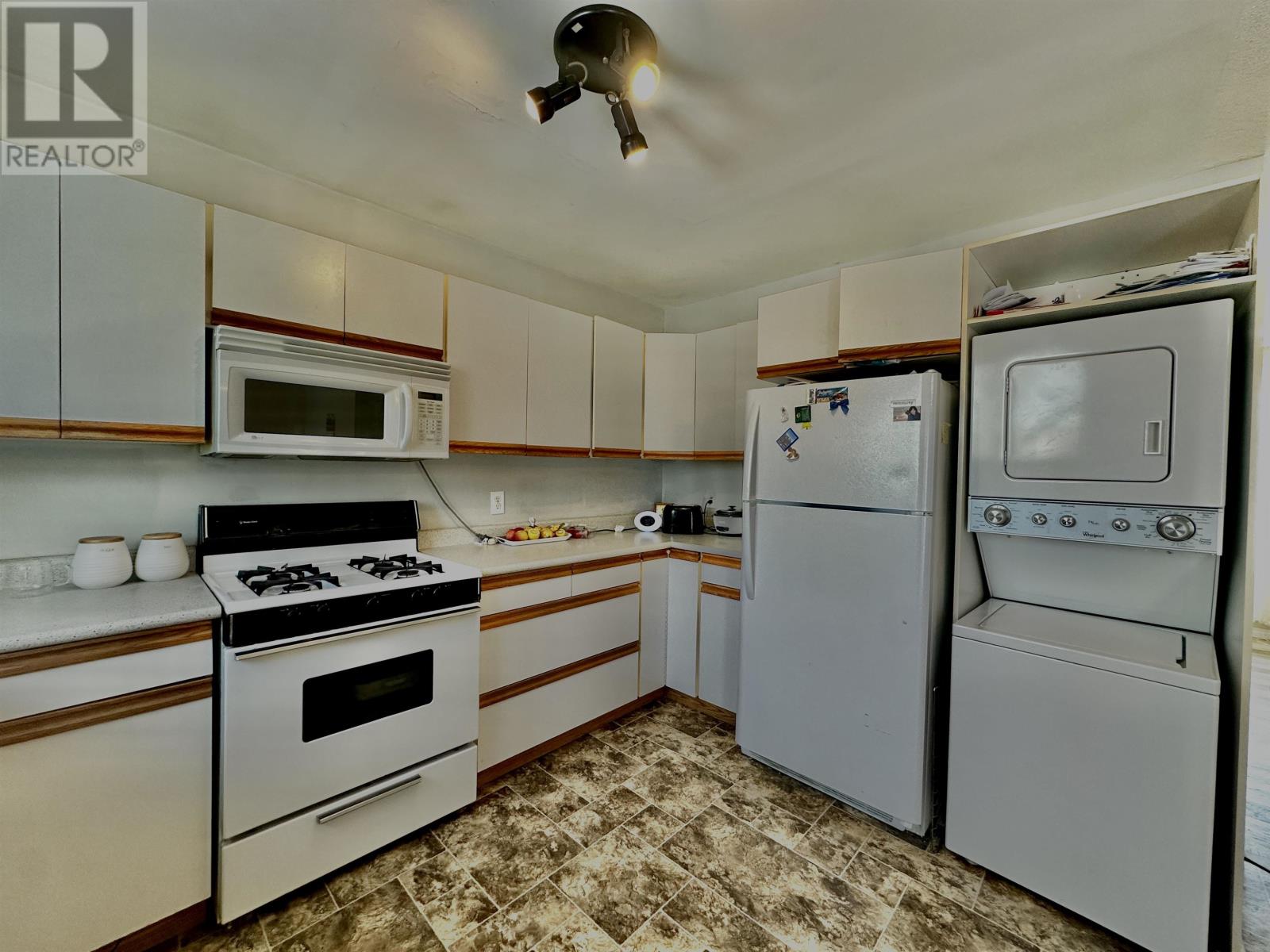 1032 Ninth St N, Kenora, Ontario  P9N 2T3 - Photo 10 - TB2600578