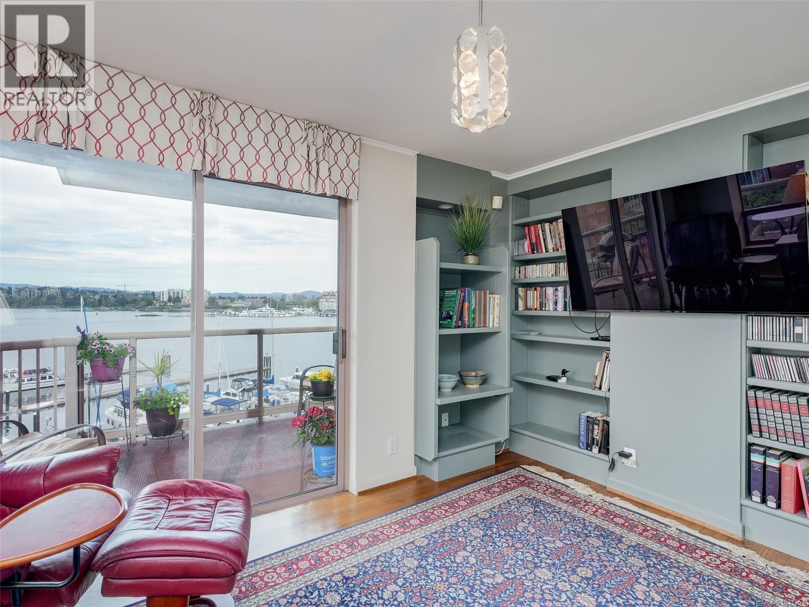 502 636 Montreal St, Victoria, British Columbia  V8V 4Y1 - Photo 4 - 1031257