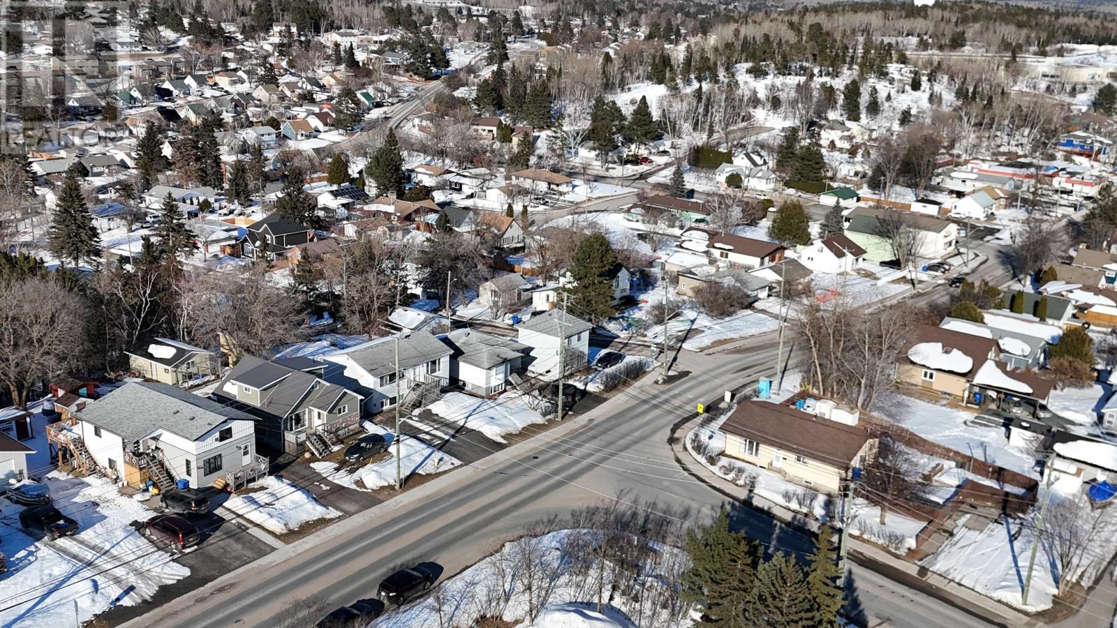 1032 Ninth St N, Kenora, Ontario  P9N 2T3 - Photo 4 - TB2600578