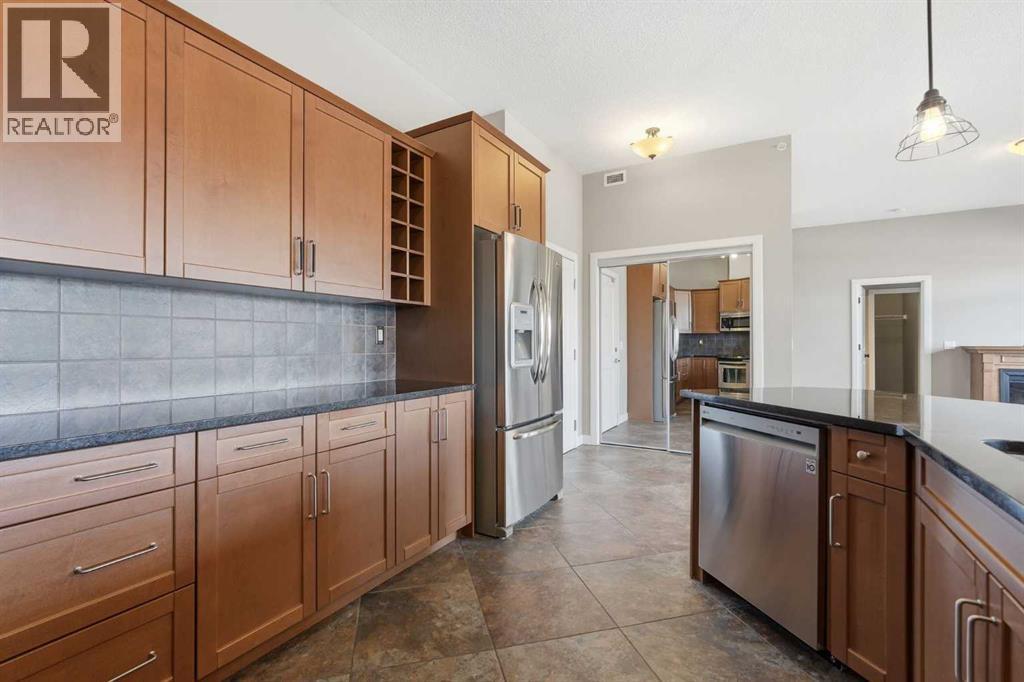 428, 35 Aspenmont Heights Sw, Calgary, Alberta  T3H 0E5 - Photo 8 - A2300420