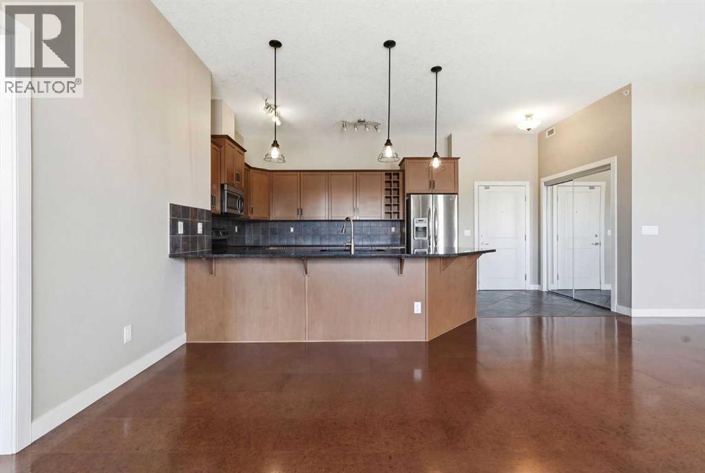 428, 35 Aspenmont Heights Sw, Calgary, Alberta  T3H 0E5 - Photo 9 - A2300420