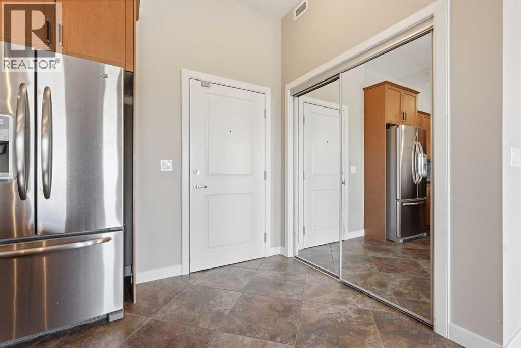 428, 35 Aspenmont Heights Sw, Calgary, Alberta  T3H 0E5 - Photo 3 - A2300420