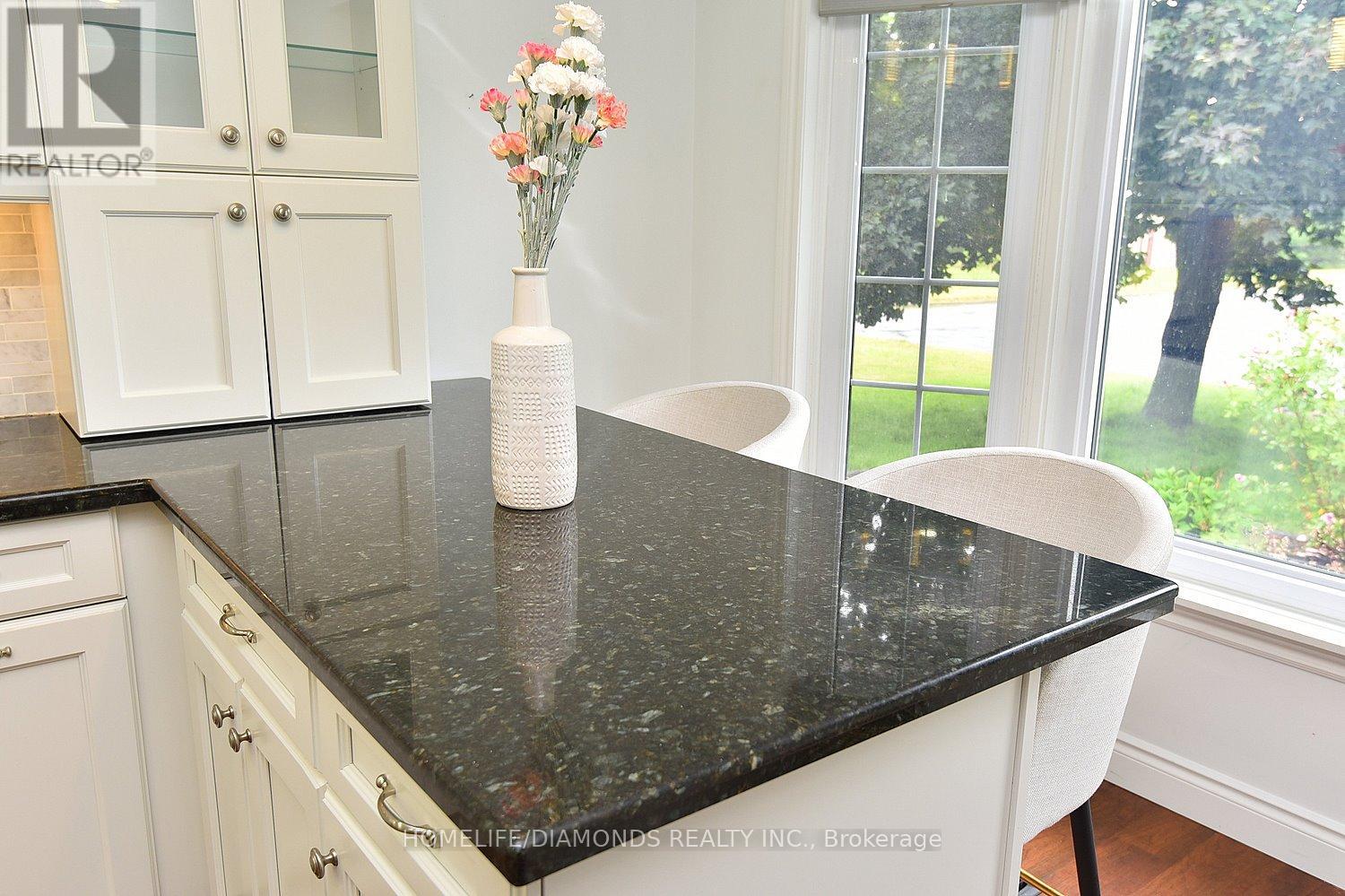 95 Birchpark Drive N, Grimsby, Ontario  L3M 4M9 - Photo 20 - X12995542