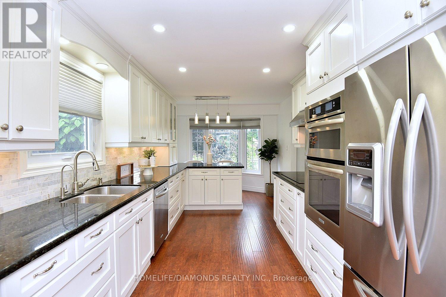 95 Birchpark Drive N, Grimsby, Ontario  L3M 4M9 - Photo 24 - X12995542