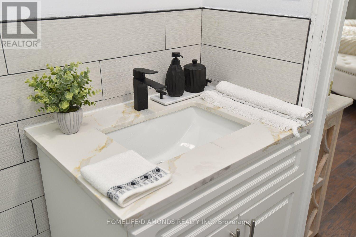 95 Birchpark Drive N, Grimsby, Ontario  L3M 4M9 - Photo 29 - X12995542