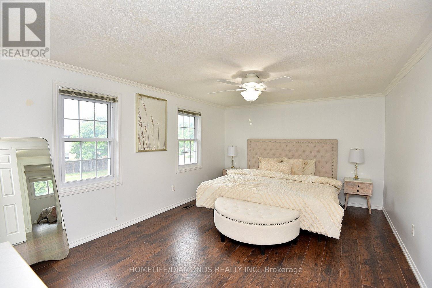 95 Birchpark Drive N, Grimsby, Ontario  L3M 4M9 - Photo 32 - X12995542